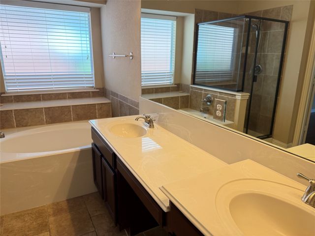 10329 Stoneside Trail, Fort Worth, TX 76244