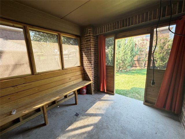 10329 Stoneside Trail, Fort Worth, TX 76244