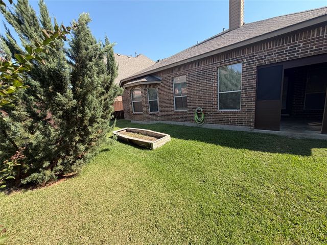 10329 Stoneside Trail, Fort Worth, TX 76244