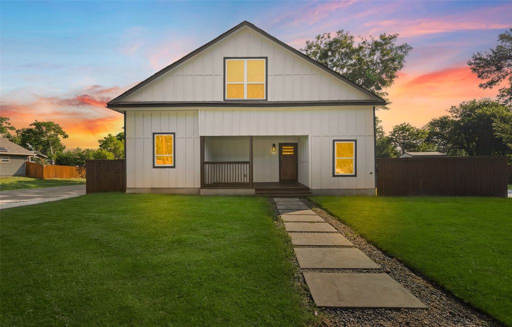 1209 N 10th Street, Waco, TX 76707