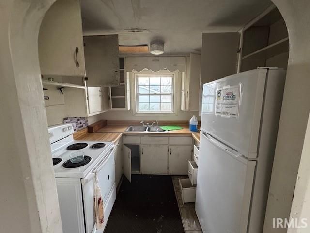 1011 W Blaine Avenue, Elkhart, IN 46516