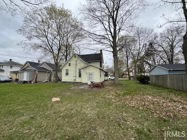 1011 W Blaine Avenue, Elkhart, IN 46516