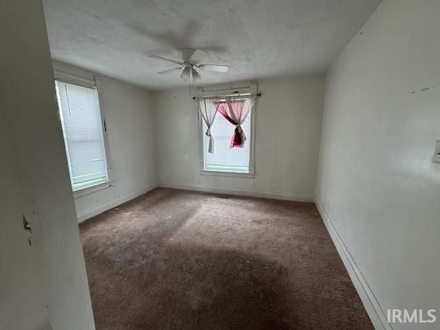 1011 W Blaine Avenue, Elkhart, IN 46516