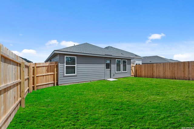 411 Sauvignon Pt, New Braunfels, TX 78130