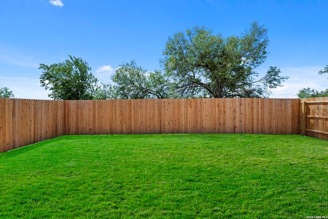 411 Sauvignon Pt, New Braunfels, TX 78130