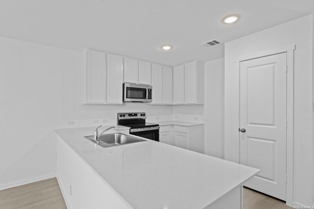 411 Sauvignon Pt, New Braunfels, TX 78130