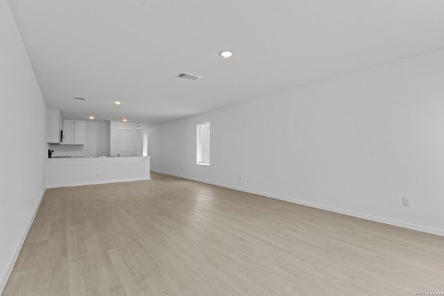 411 Sauvignon Pt, New Braunfels, TX 78130