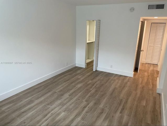 100 Edgewater Dr 101, Coral Gables, FL 33133