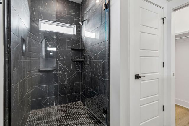 2210 18th Ave, N, Nashville, TN 37208