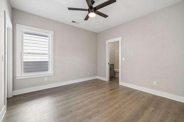 2210 18th Ave, N, Nashville, TN 37208