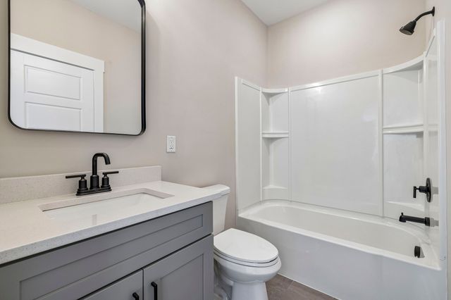 2210 18th Ave, N, Nashville, TN 37208