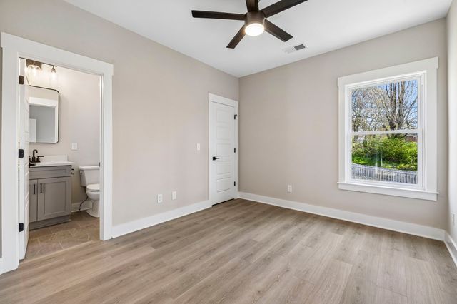 2210 18th Ave, N, Nashville, TN 37208