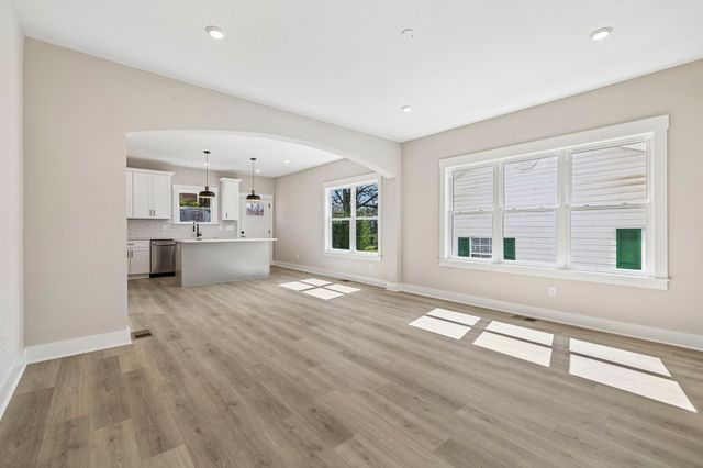 2210 18th Ave, N, Nashville, TN 37208