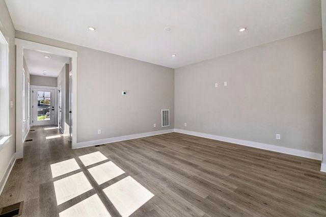 2210 18th Ave, N, Nashville, TN 37208