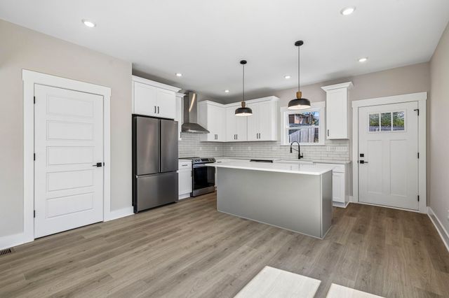 2210 18th Ave, N, Nashville, TN 37208