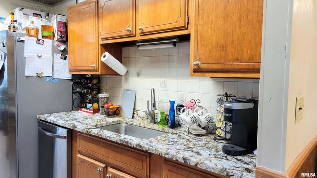 202 Westernaire Drive, Marion, IL 62959