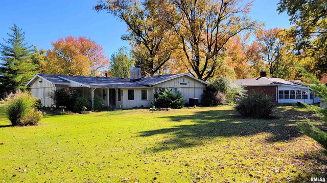 202 Westernaire Drive, Marion, IL 62959