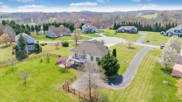 175 Hayfield DR, Boones Mill, VA 24065