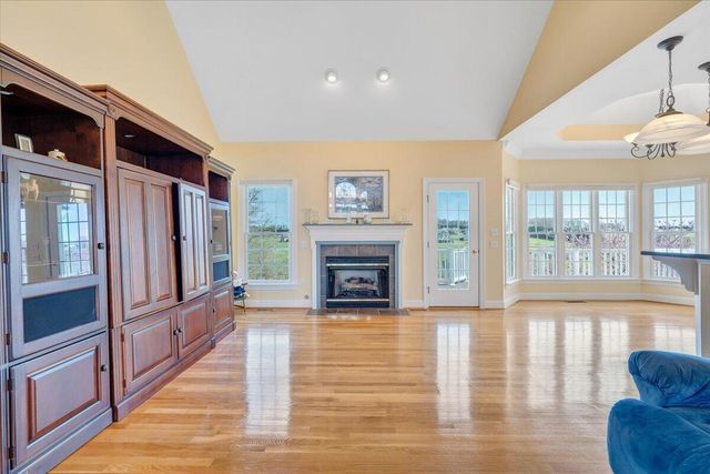 175 Hayfield DR, Boones Mill, VA 24065