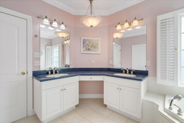 175 Hayfield DR, Boones Mill, VA 24065