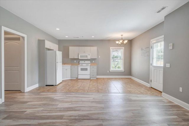 175 Hayfield DR, Boones Mill, VA 24065