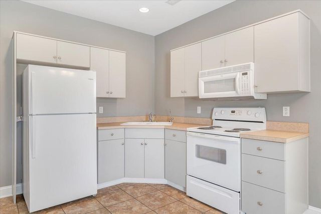 175 Hayfield DR, Boones Mill, VA 24065