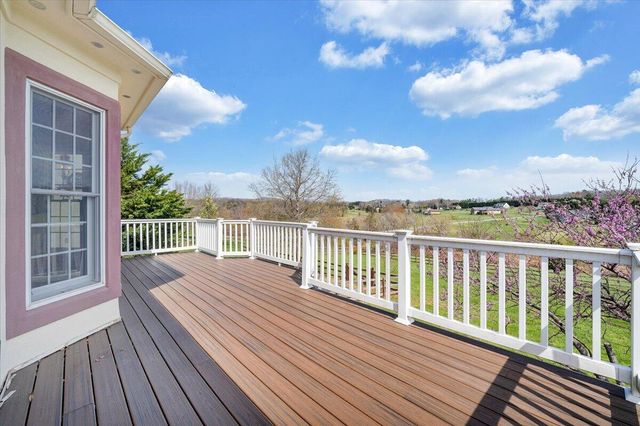 175 Hayfield DR, Boones Mill, VA 24065