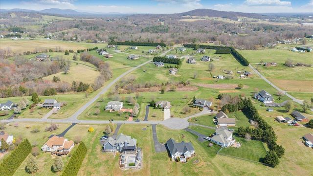 175 Hayfield DR, Boones Mill, VA 24065