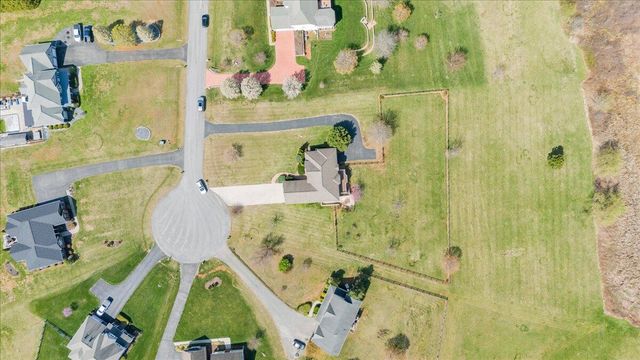 175 Hayfield DR, Boones Mill, VA 24065