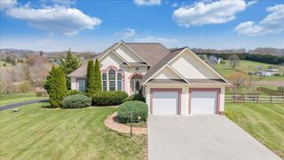 175 Hayfield DR, Boones Mill, VA 24065