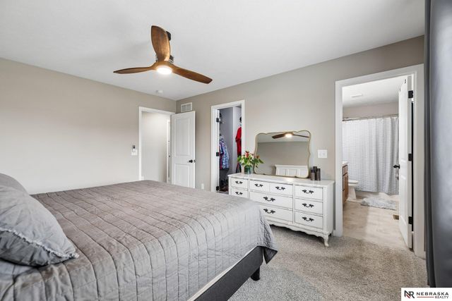 6025 N 15th Court, Lincoln, NE 68521