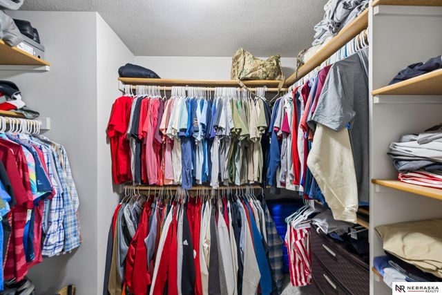 6025 N 15th Court, Lincoln, NE 68521