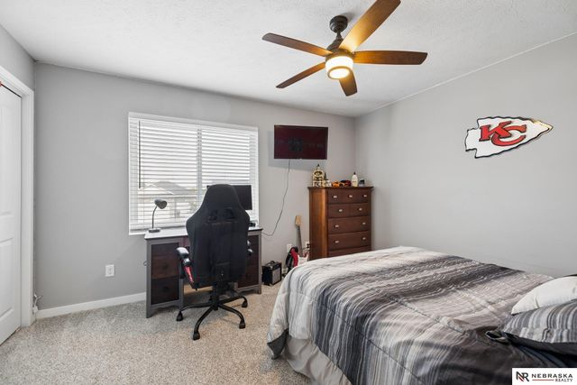 6025 N 15th Court, Lincoln, NE 68521