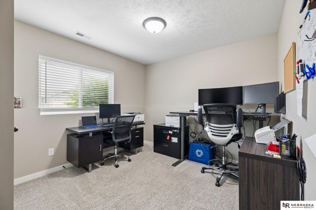 6025 N 15th Court, Lincoln, NE 68521