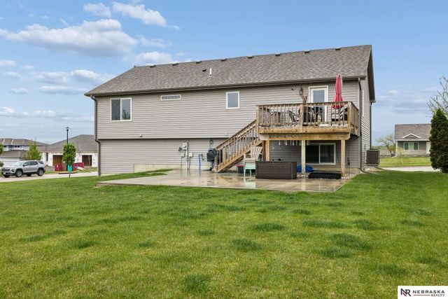 6025 N 15th Court, Lincoln, NE 68521