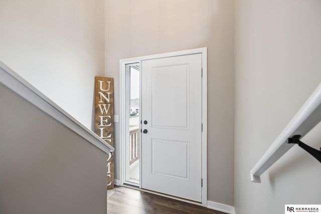 6025 N 15th Court, Lincoln, NE 68521