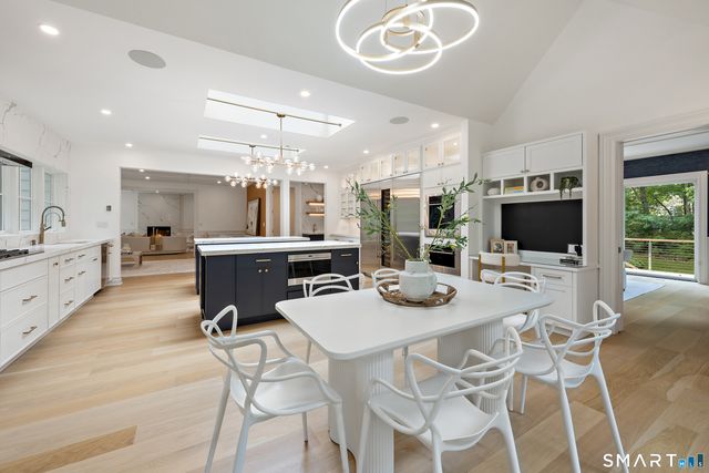 7 Bailiwick Road, Greenwich, CT 06831