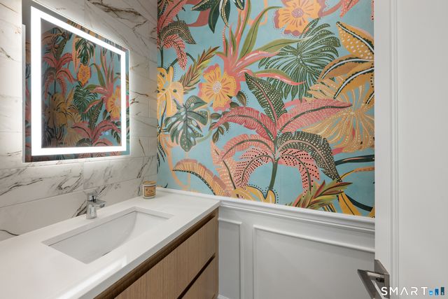 7 Bailiwick Road, Greenwich, CT 06831