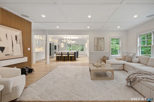 7 Bailiwick Road, Greenwich, CT 06831