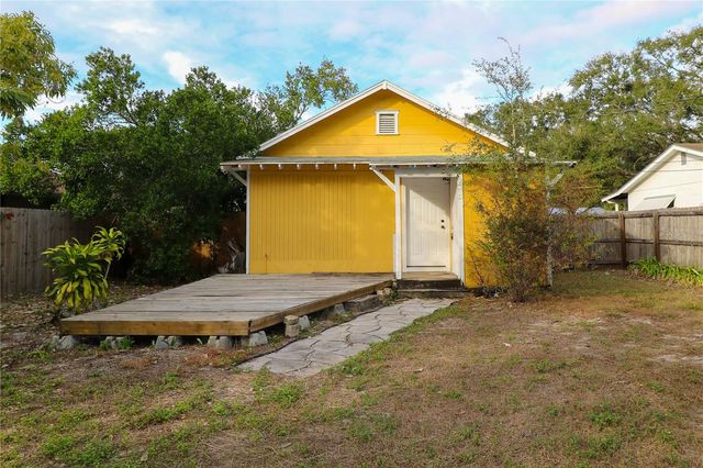 1466 30TH AVENUE N, St Petersburg, FL 33704