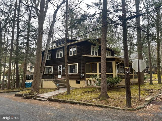 108 HEIGHTS AVE, Mt Gretna, PA 17064