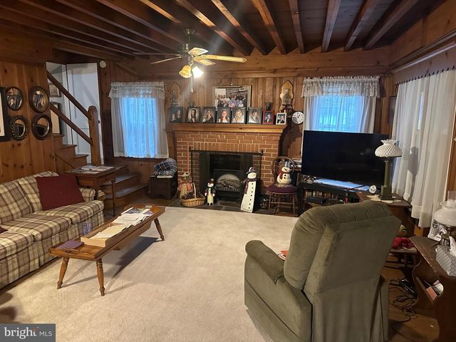 108 HEIGHTS AVE, Mt Gretna, PA 17064