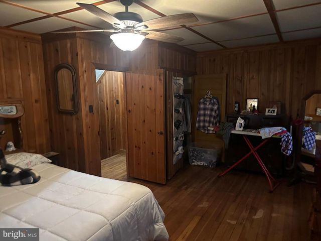 108 HEIGHTS AVE, Mt Gretna, PA 17064