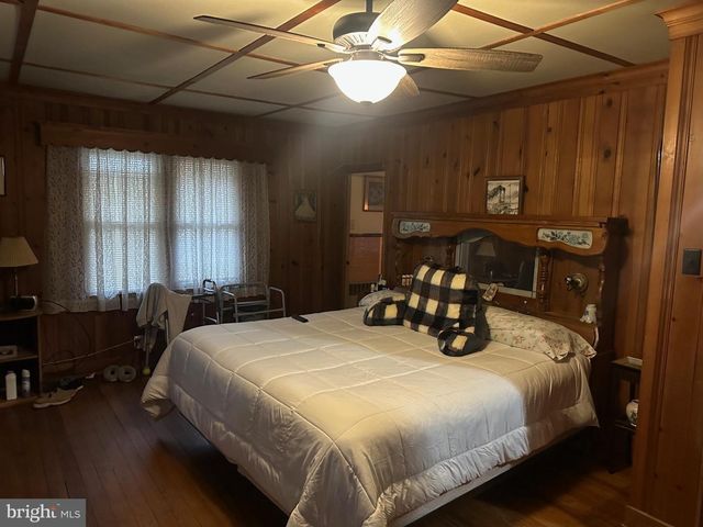 108 HEIGHTS AVE, Mt Gretna, PA 17064