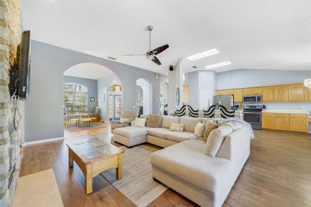 14301 ROXSHIRE DRIVE, Orlando, FL 32837