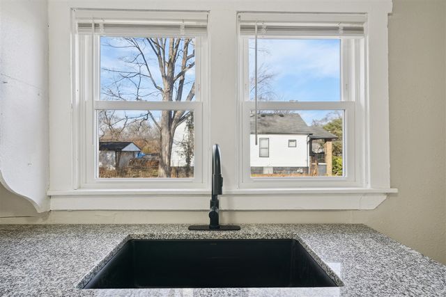 20035 Santa Barbara Drive, Detroit, MI 48221