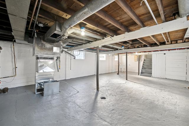 20035 Santa Barbara Drive, Detroit, MI 48221