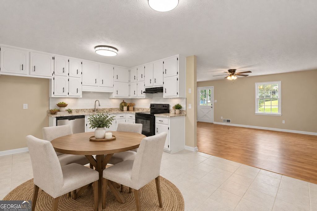 285 Amanda Court, Stockbridge, GA 30281 — photo 5