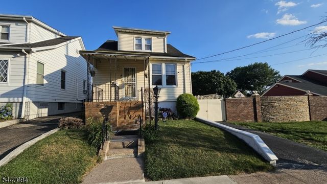 254 Illinois Ave, Paterson City, NJ 07503
