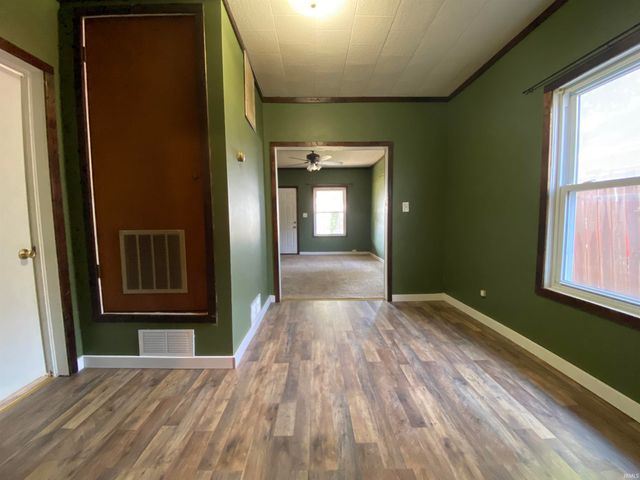 507 W Oak Street, Mitchell, IN 47446